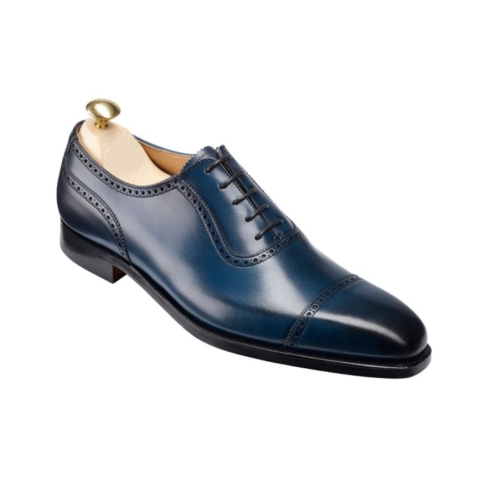 Navy men's dress shoes