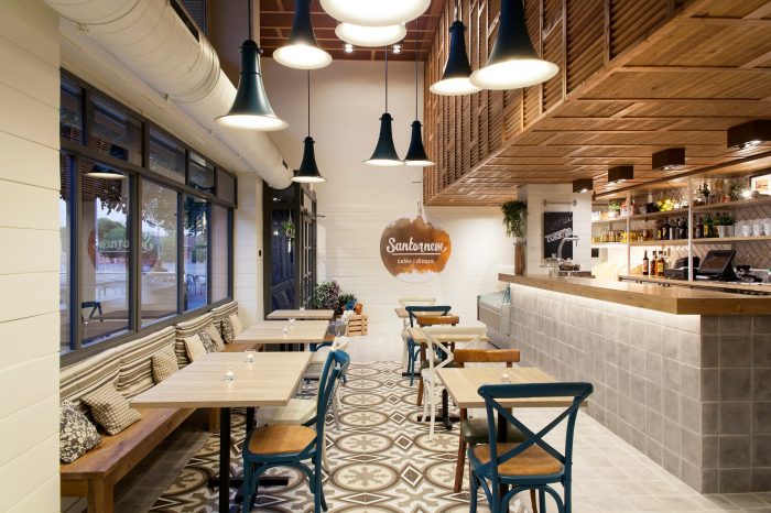 Desain interior cafe di ruko